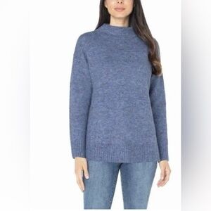 Well Worn Ladies' Size Medium (8-10) mock neck Nep Yarn Sweater, Blue
